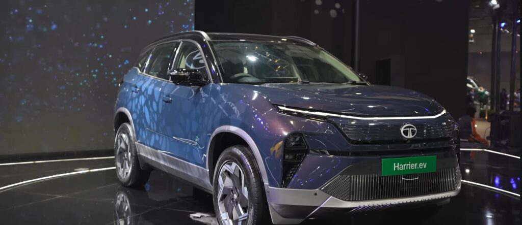 tata-harrier-45-1024x443 Tata Harrier EV vs Tata Harrier: A Head-to-Head Comparison for 2024